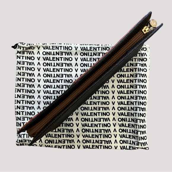 1980’s Vintage Mario Valentino Black and Tan Leather Clutch Bag - Picture 9 of 16